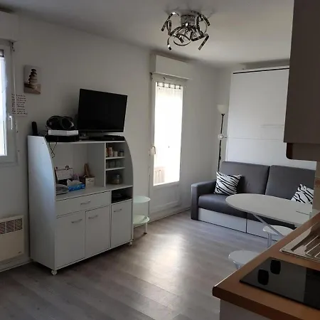 Fleur Marine 64736 Apartment Cabourg