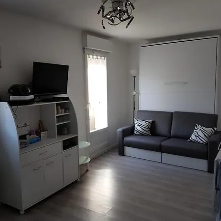 Fleur Marine 64736 Apartment Cabourg